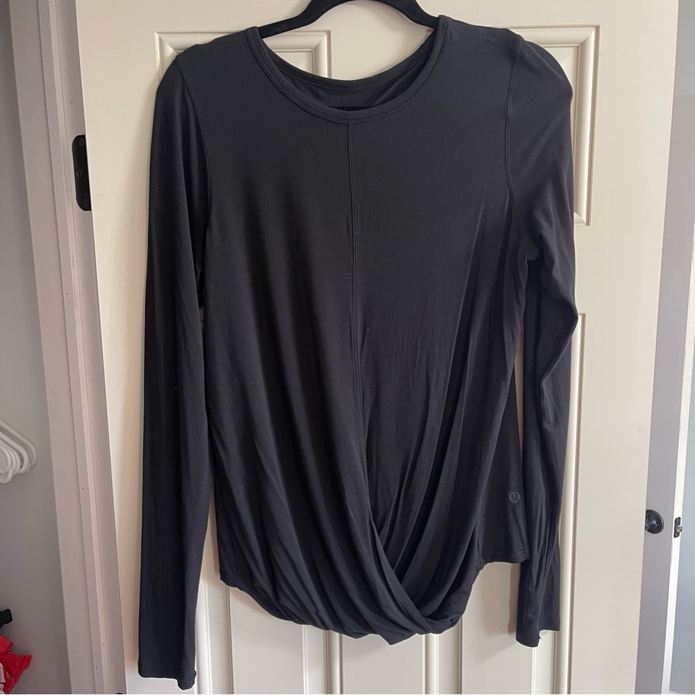Lululemon front swoop long sleeve shirt